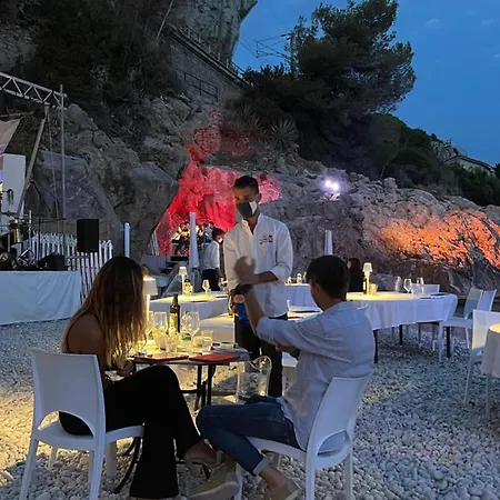 Una Terrazza Sul Mare - Balzi Rossi Ventimiglia Exterior photo